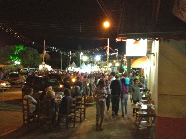 A little Carnaval, street party fun!