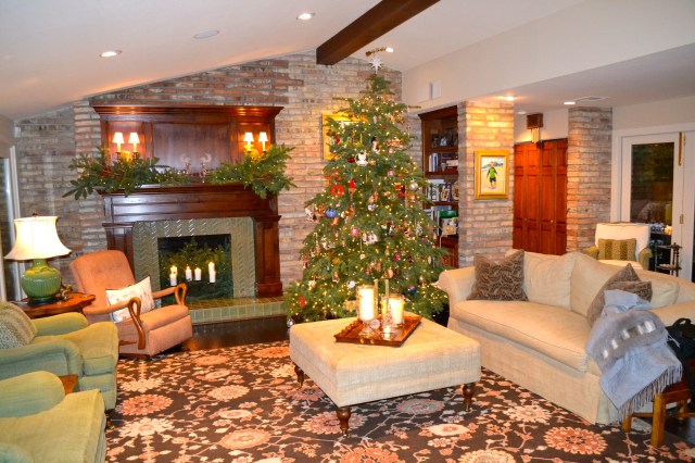 The living room all decorated and ready to go.