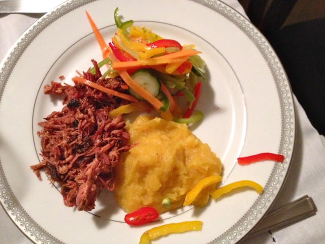 Course 4 (Main): Carnitas with mashed mandioquinha and homemade pickled veggies.