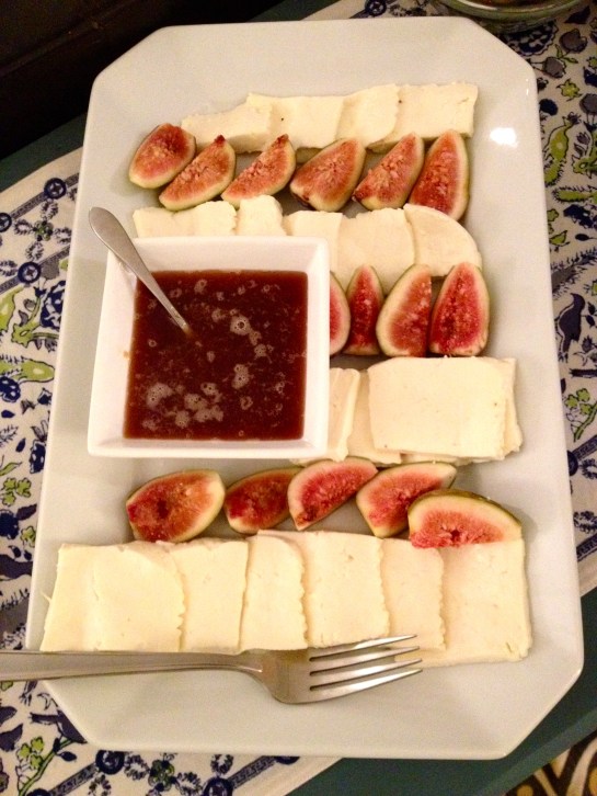 Figs & queijo minas.