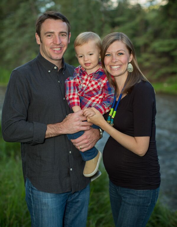 Baby #2 showing off (33 weeks!).