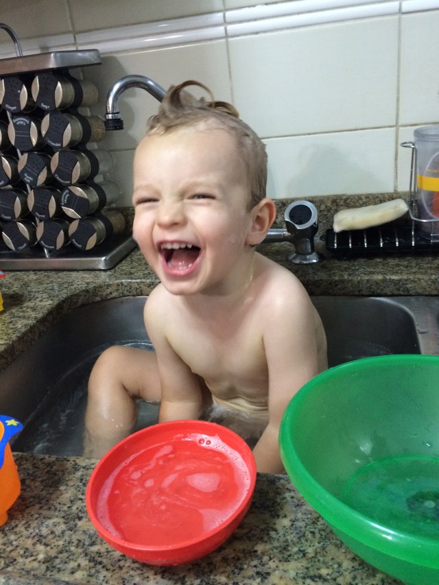 And he loves his (sink) baths!
